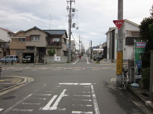大阪堺市 見通しの悪い交差点