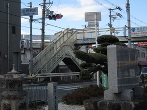 大阪府八尾市JR志紀駅前